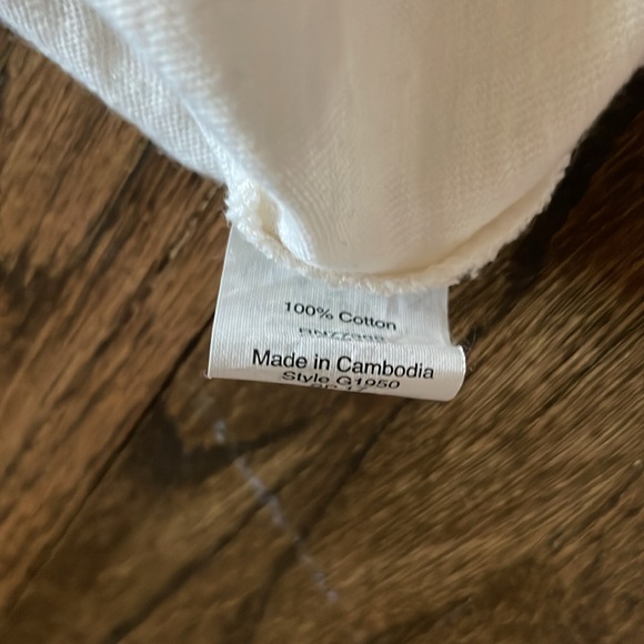 J. Crew Collector Pink and Metallic Gold Elephant Graphic Tee Small - Picture 4 of 5